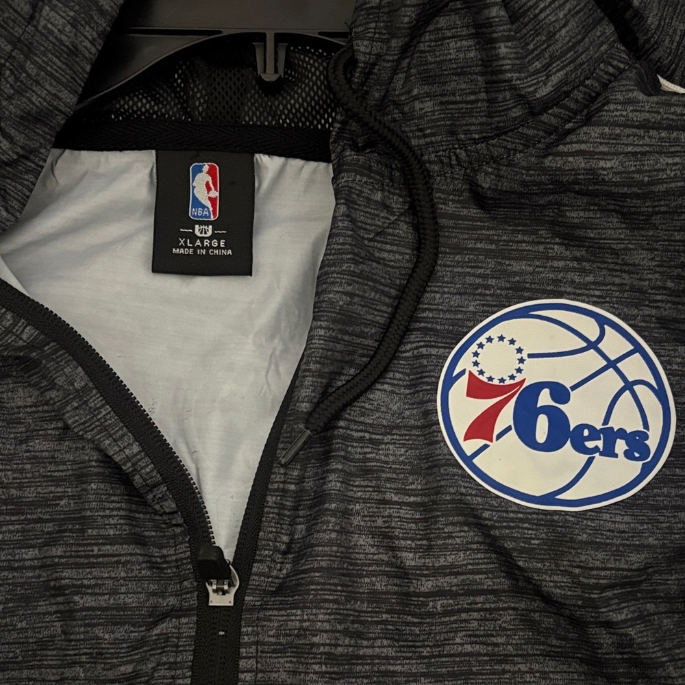 Philadelphia 76ers Pullover Windbreaker Hoodie US Men’s XL - Picture 3 of 6